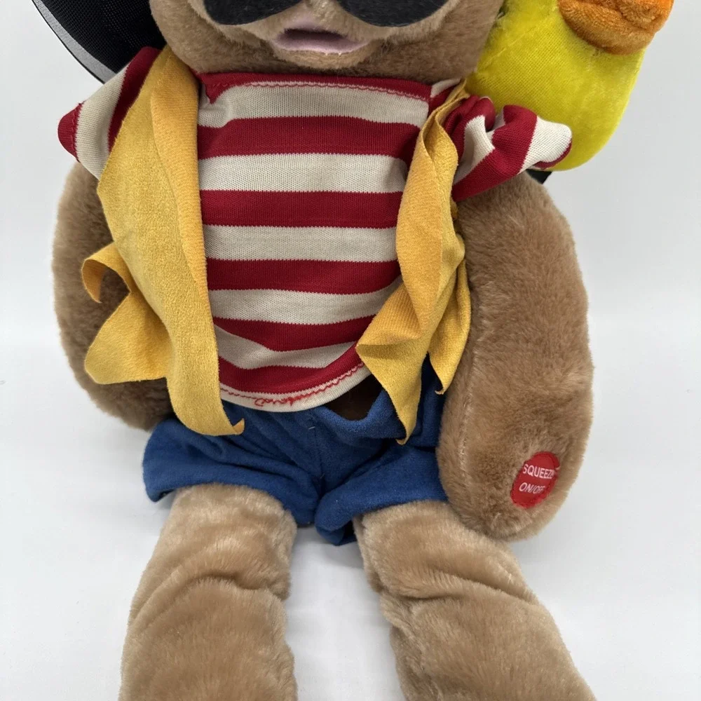 Chantilly Lane musical duets Captain Salty Pirate  bear & Parrot - hot hot hot